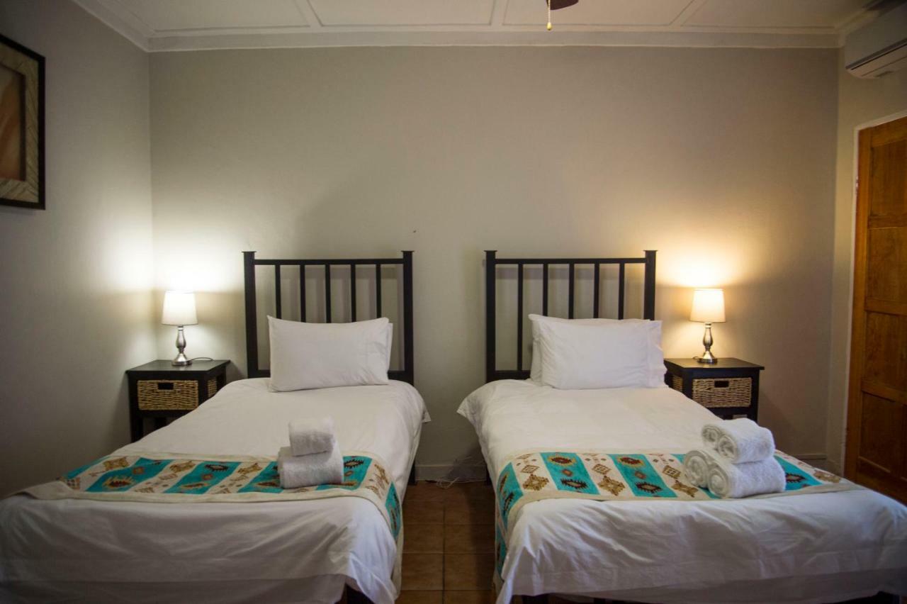 Hostel Tsumeb Backpackers&Safari Exterior foto